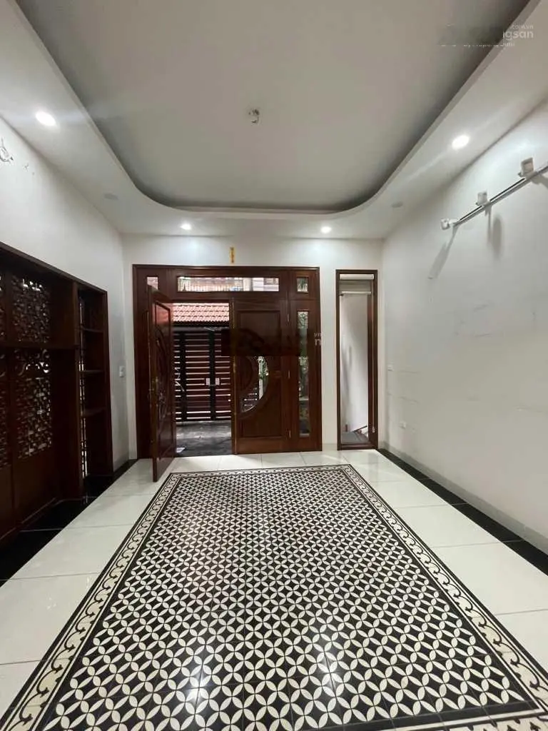 Bán nhà phố Khương Trung, Thanh Xuân, DT 108m2, 4T, MT 5,6m, giá 17,2 tỷ, 0948 552 ***
