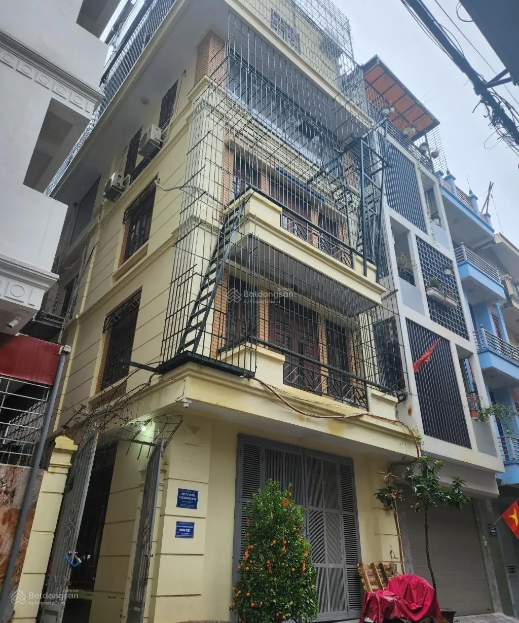 Bán Nhà Đường Trần Nguyên Đán, Định Công, Hoàng Mai, Hà Nội 35 tỷ, 122m2 view đẹp Hot!