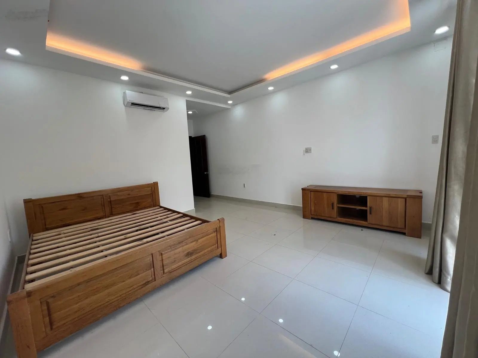 Bán KDC Đại Phúc Green Villas, đường Phạm Hùng. DT: 100m2. Giá: 11 tỷ (TL). Thuê: 20tr/tháng