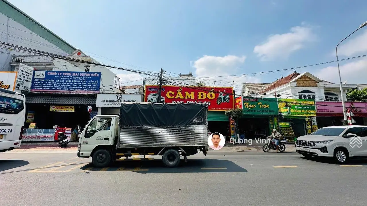 Nhà mặt tiền kinh doanh ngay ngã tư Đồi Mồi Lý Thường Kiệt, gần KCN Sóng Thần 2062 Dĩ An Bình Dương