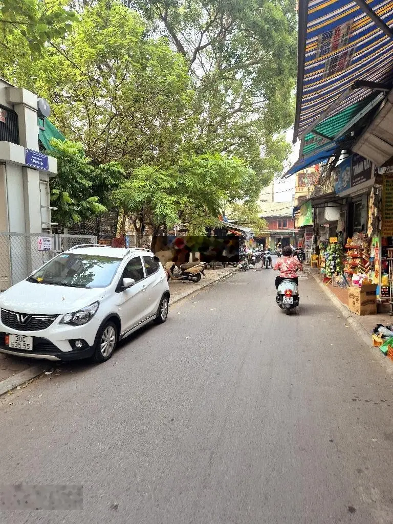 Phố tân mai, 55m2 - 4 tầng - 4 ngủ - full nội thất - mặt tiền rộng - hơn 6 tỷ