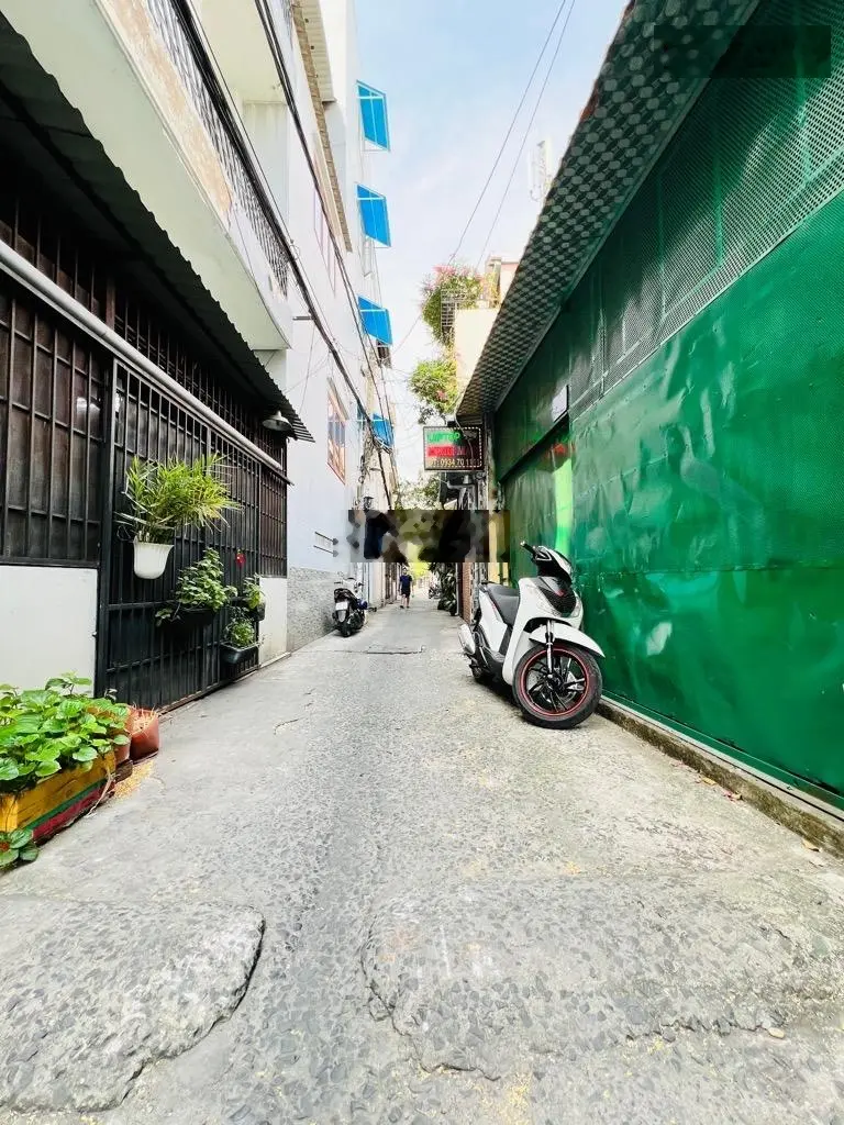 Hẻm xe hơi thông - Phạm Văn Bạch - Tân Bình - 50m2 - 4.3x13m - 2 tầng - 2PN - 2WC - giá 5.6 tỷ