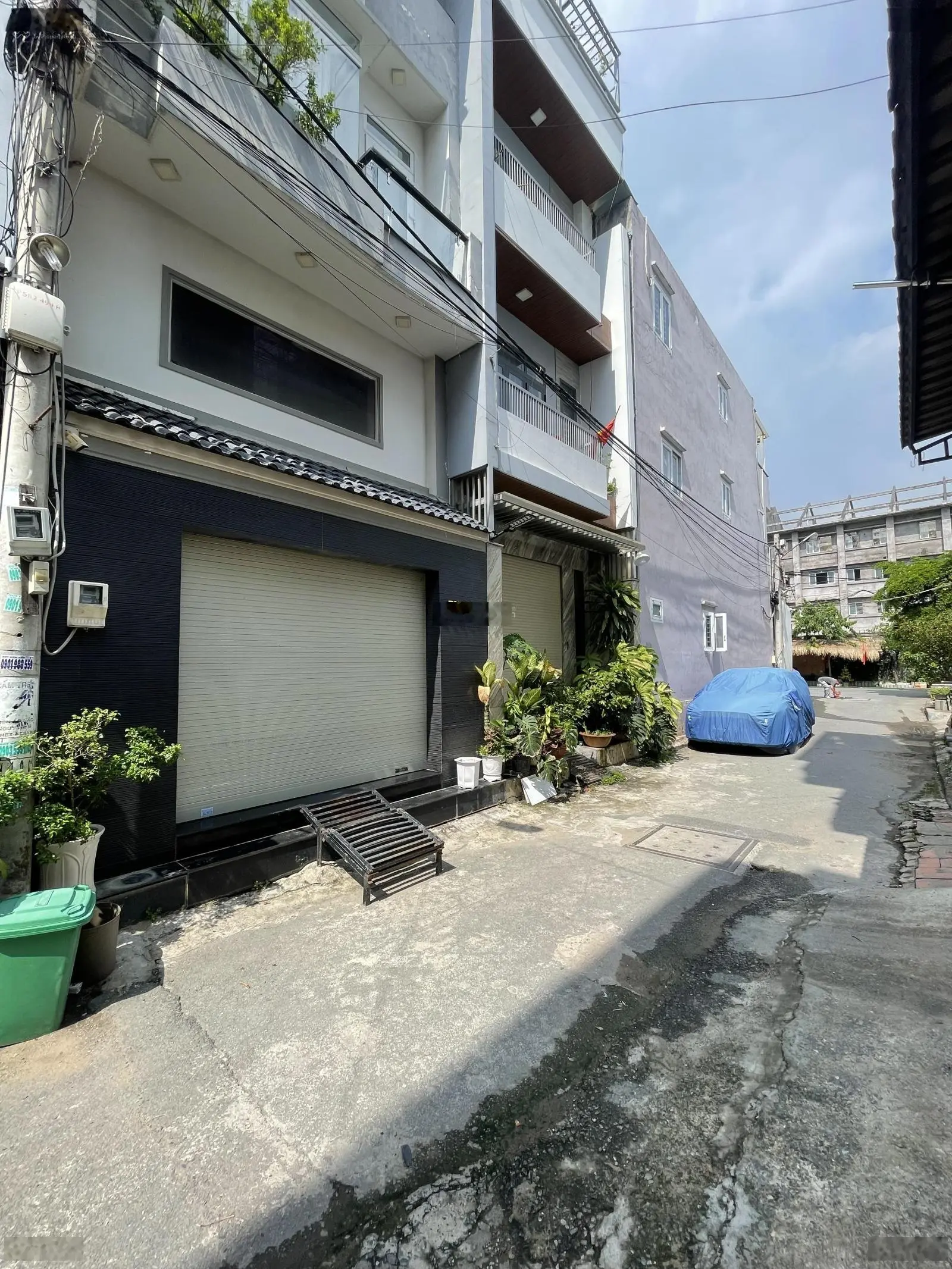 Nhà 3 tầng 180m2 sử dụng, gần Vạn Phúc City, UBND phường, Khu gần sông thoáng mát