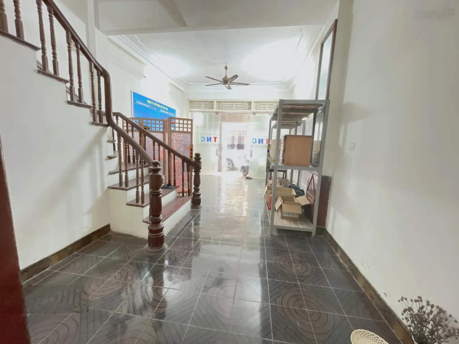 Bán nhà Phùng Chí Kiên. Phân lô- oto tránh- khu vip- ô chờ thang máy