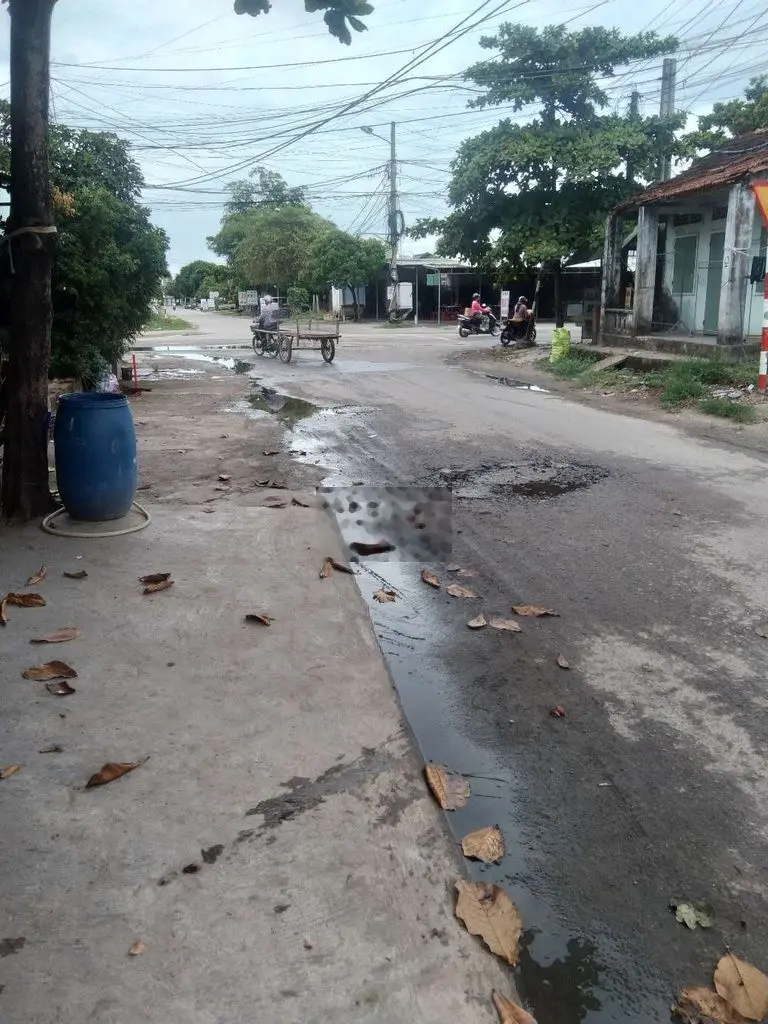 Chính chủ,Bán gấp nhà cấp 4 và đất,
