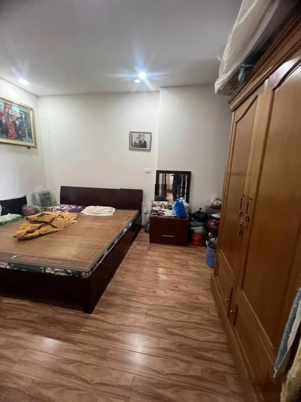 Bán chung cư CT1 Thái Hà, Bộ Công An - 43 Phạm Văn Đồng tầng 18, DT: 70m2 x 2PN, 2WC - Nhỉnh 3 tỷ
