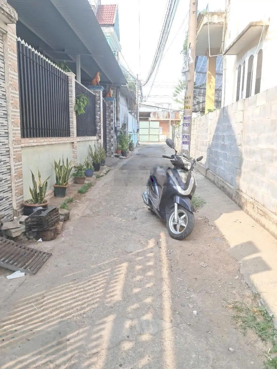 Nhà lầu trệt + 2 phòng trọ sát đường Đông Minh, phường Đông Hoà, TP Dĩ An