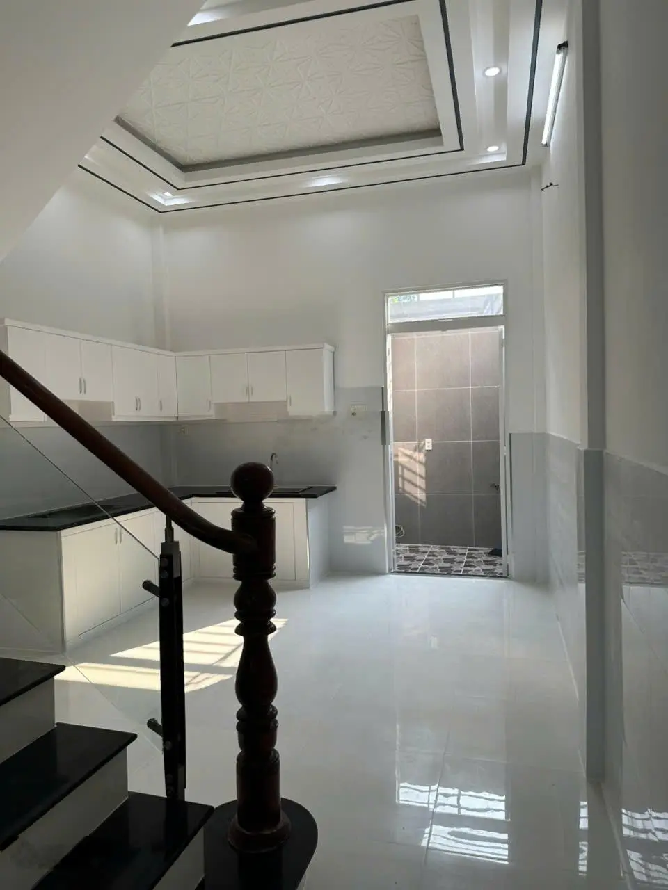 Mua nhà đón tết, căn nhà mới 2 lầu rộng rãi ngay Hoàng Anh Gia Lai