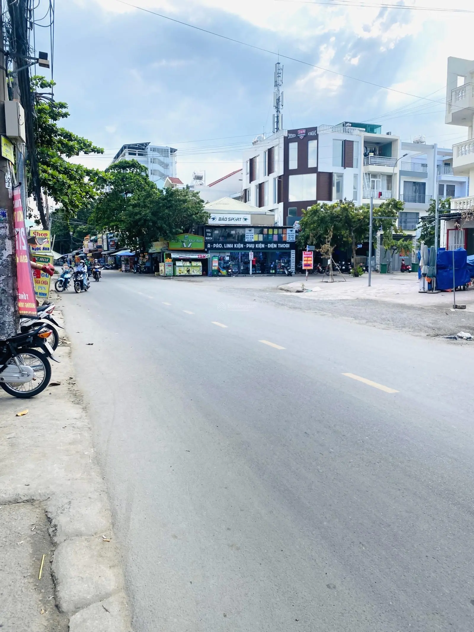 Bán mặt tiền kinh doanh đường Tăng Nhơn Phú đối diện Cao Đẳng Công Thương 5x20m-1T3L. Giá 20 tỷ