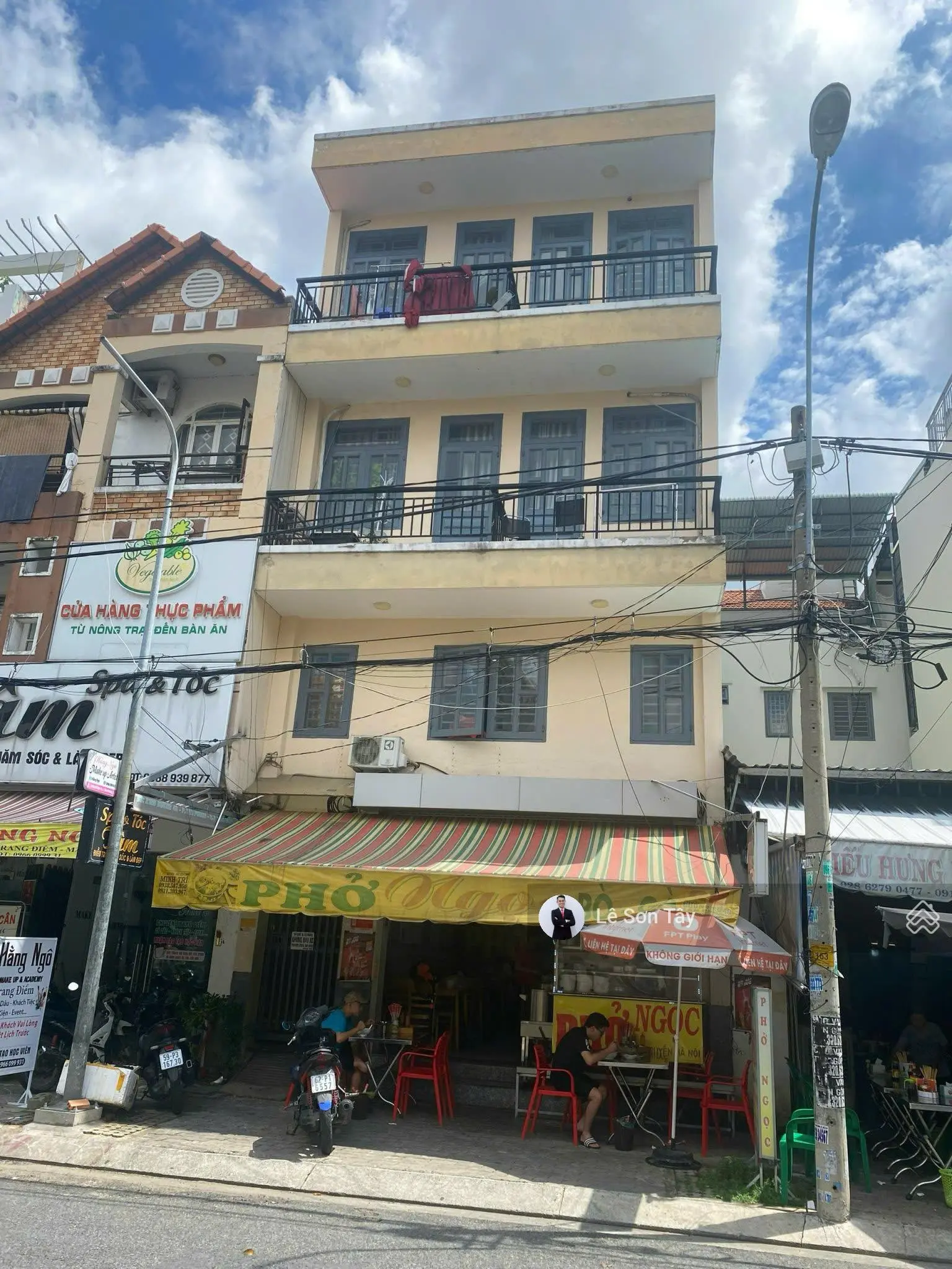 Bán nhà KDC Tân Quy Đông, MT đường Số 40, Tân Phong l Q7. DT: 6m x 15m. Giá: 18.5tỷ. HĐT 44tr/tháng