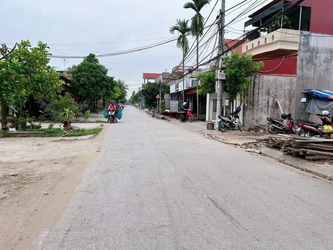 Mặt đường Đại thắng đang làm đường mở rộng 25m. Bán lô góc duy nhất siêu đẹp mặt đường đại thẮ