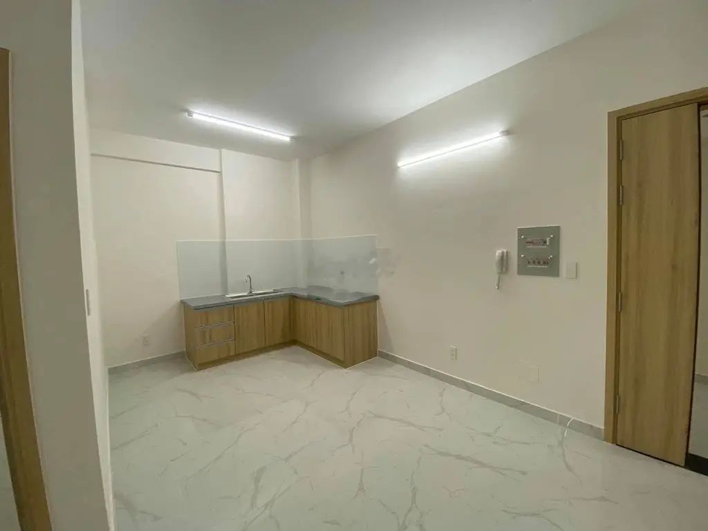 Bán gấp căn hộ chung cư Fresca Riverside, 2 phòng ngủ, 2wc, 70m2, view hồ bơi