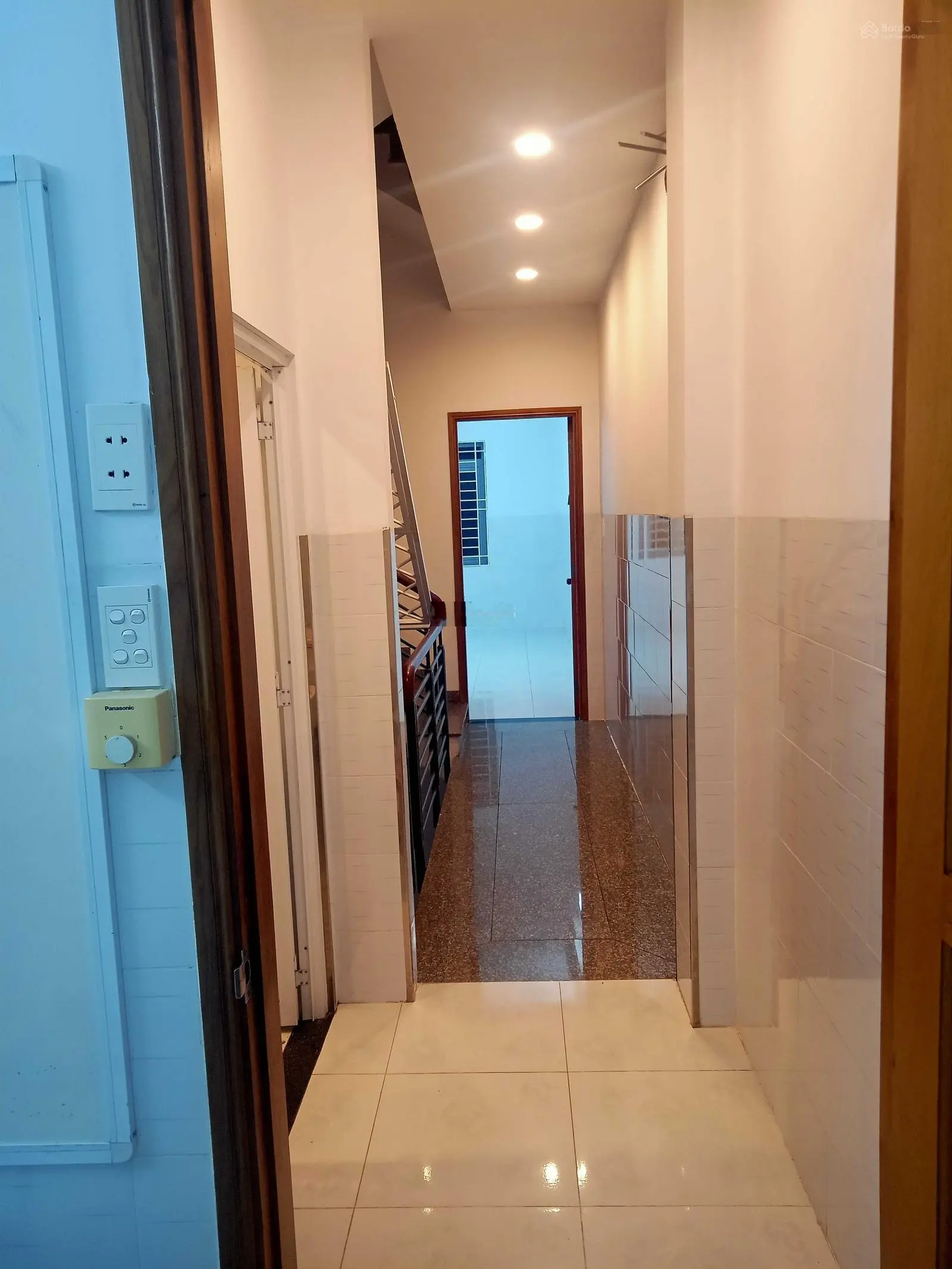 Mặt tiền Lê Quốc Trinh (5 tầng; 3,5mx17,5m). Giá 8,9 tỷ