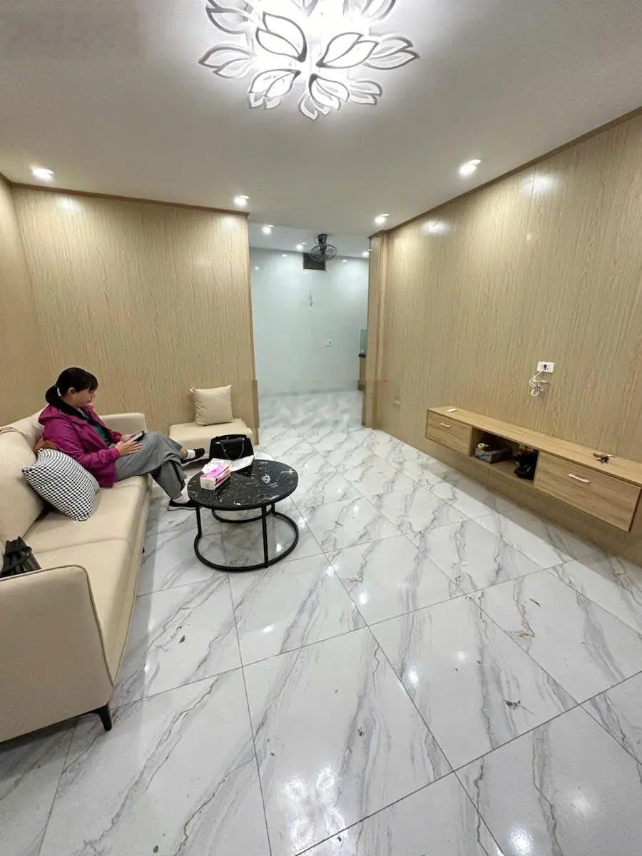 Bán nhà Văn Chương, Đống Đa, 7 tỷ, 45m2, kinh doanh, oto đỗ gần