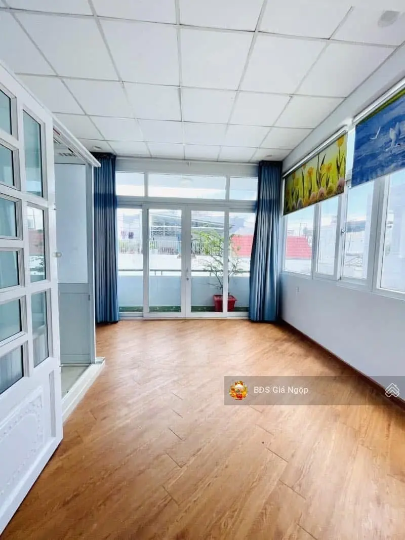 Nhà DT khủng 65m2 (5x13)m, gần chợ Bà Chiểu, trục hẻm Nguyễn Văn Đậu, Phường 11, Bình Thạnh
