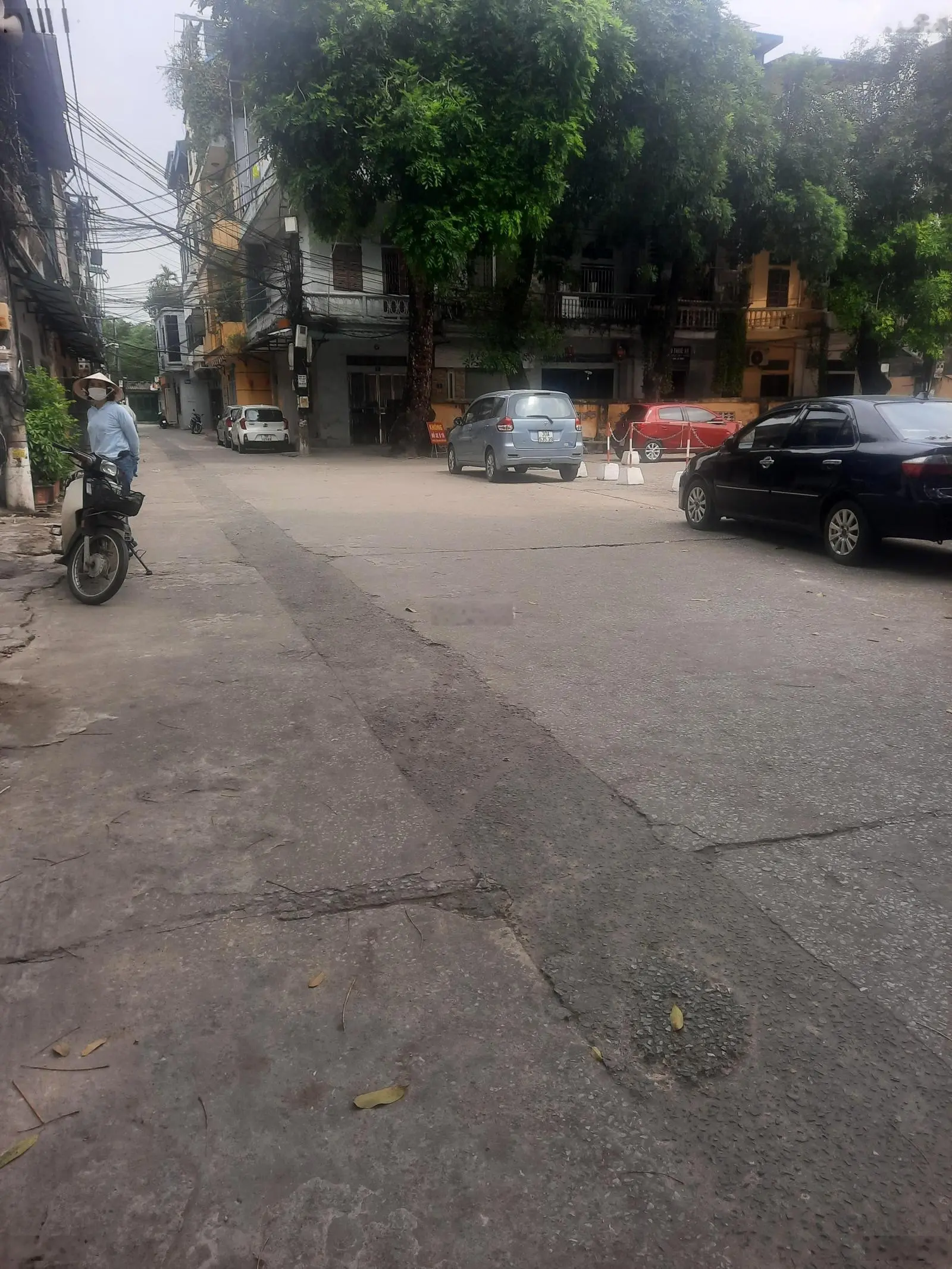 Chỉ 72tr/m có ngay mảnh đất đẹp tặng nhà cấp 4 có 3 Phòng trọ cho thuê tt thanh trì, Ô TÔ ĐỖ CỬA