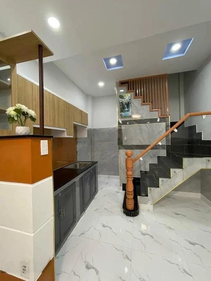Kẹt tiền bán nhà riêng Dương Quảng Hàm, Gò Vấp 36m2 SHR 1tỷ950 LH 0798 545 ***