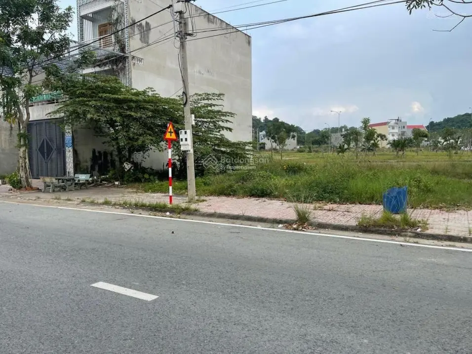 Cần bán gấp 3 lô đất đẹp 150m2 trục chính D4, D6 KDC Châu Thới, Bình An, TP Dĩ An