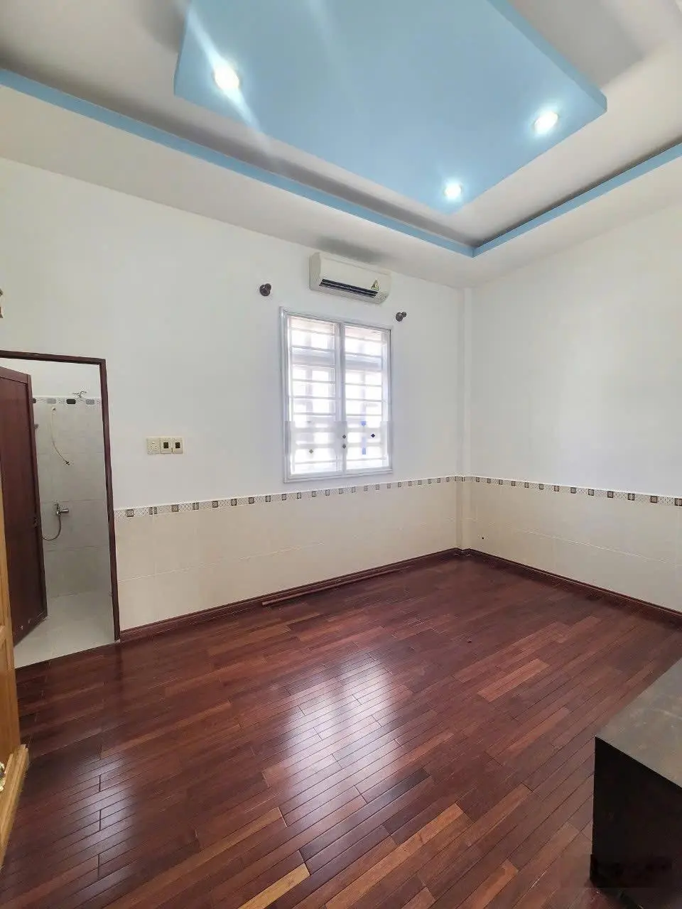 Bán nhà 1 trệt 1 lầu 89.9m2 3ty6 TL Gần Chợ Dĩ An 700m. cách đường Phạm Ngũ Lão 100m p.Dĩ An