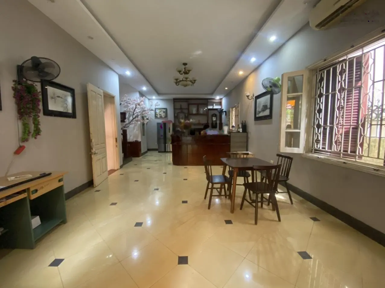 Bán biệt thự Vườn Đào - Tây Hồ - đẳng cấp - ở sướng - chỉ 105 tỷ - 234m2 - LH: 0915551389