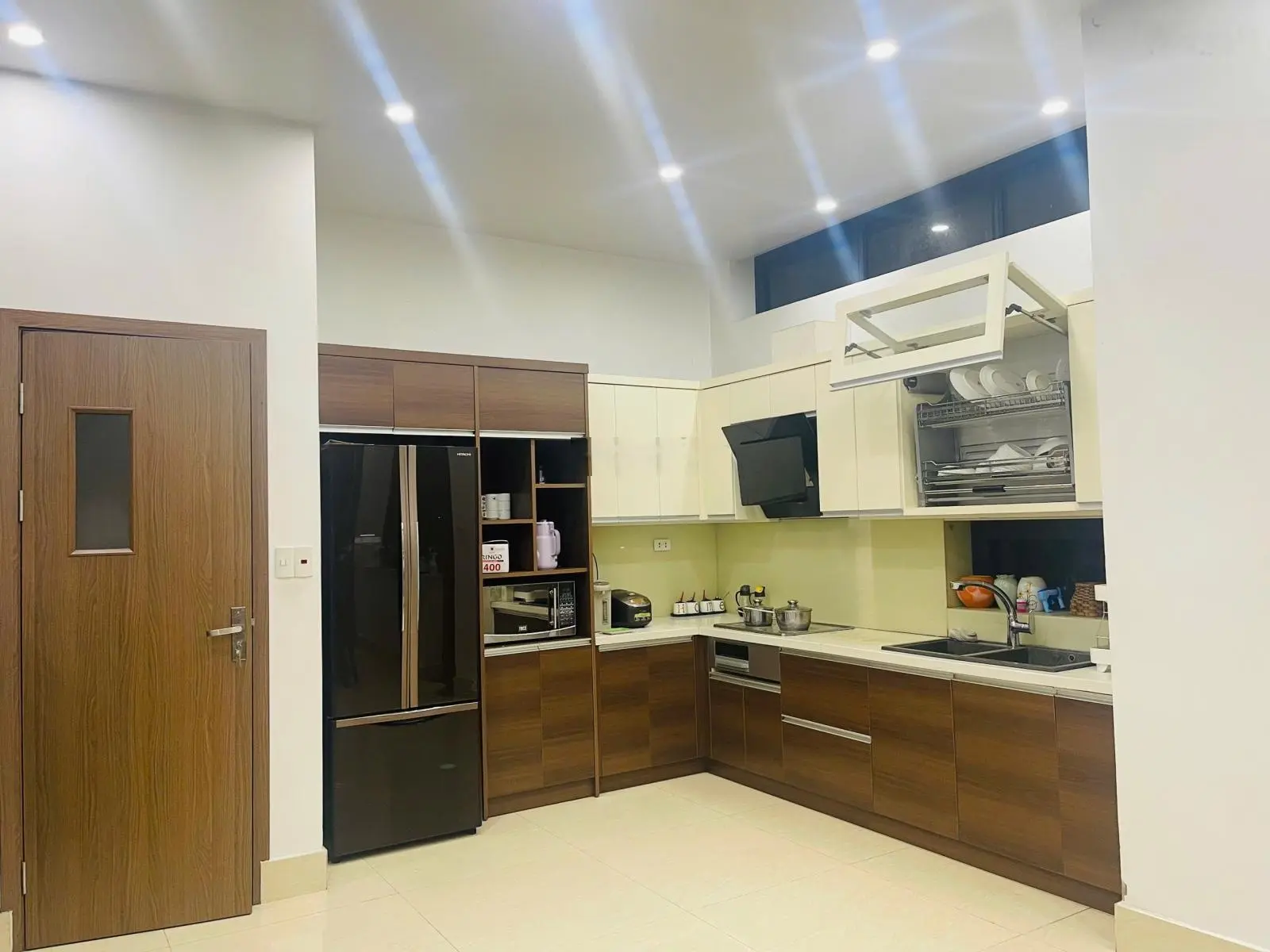 Bán liền kề 96m Vin imperia giá siêu tốt-đầu tư Ok