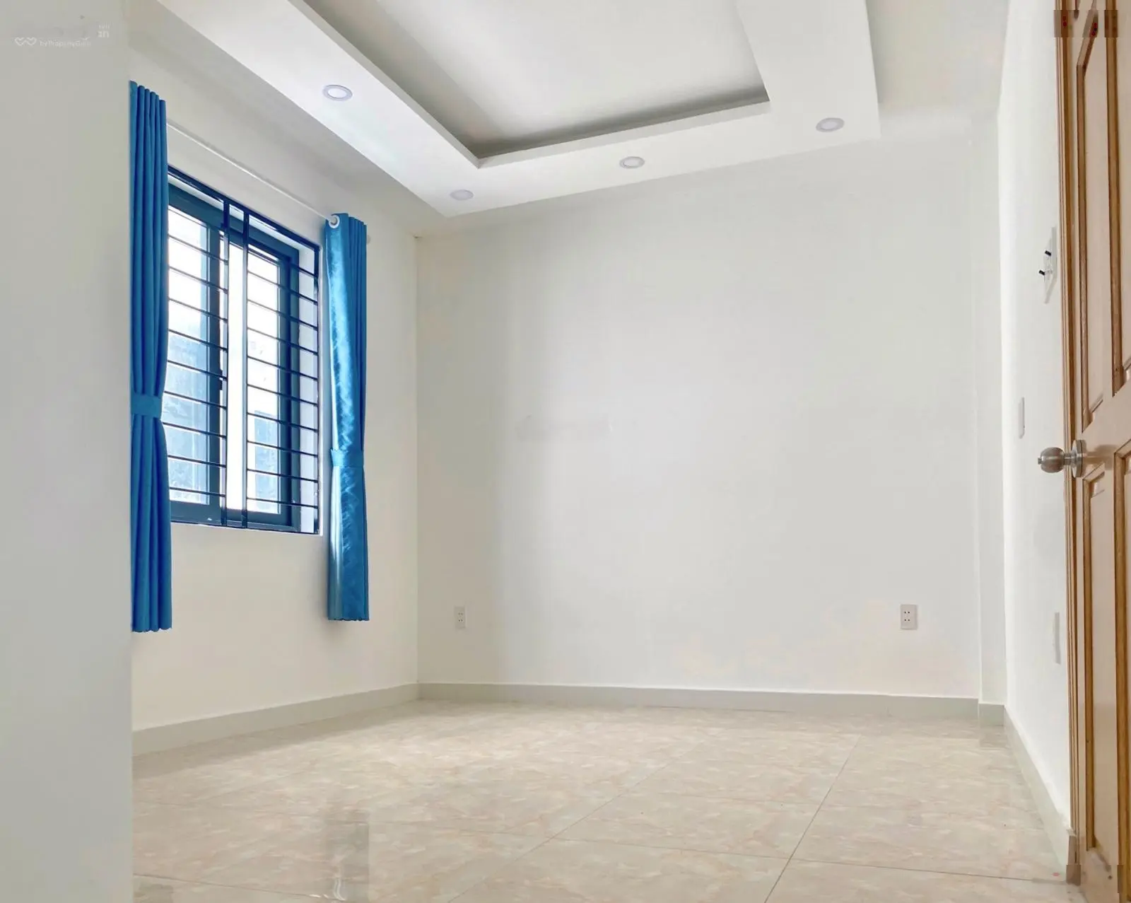 Chính chủ cần bán nhà phố 1 trệt, 2 lầu, sân thượng - KDC có Bến Du Thuyền, giá 4,1 tỷ - Sổ sẵn
