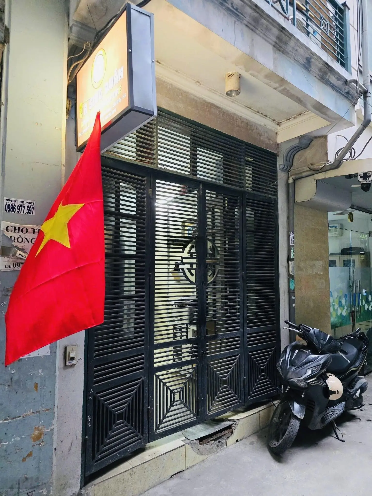 Giá đầu tư_nhà dân xây cầu giấy_trần thái tông_ngõ thông_dt 26m_5 tầng_mt 3m_giá 6,2 tỷ_0977865445