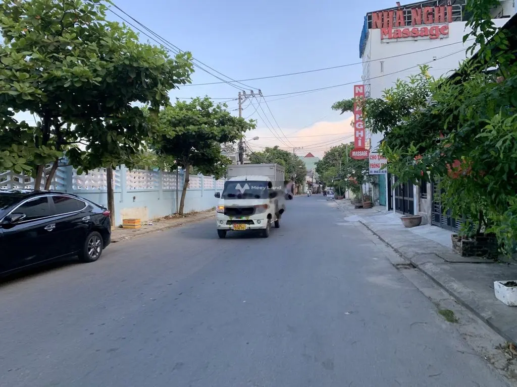 Bán lô đất mặt tiền đường Đào Sư Tích, gần Hoàng Văn Thái, vị trí đẹp