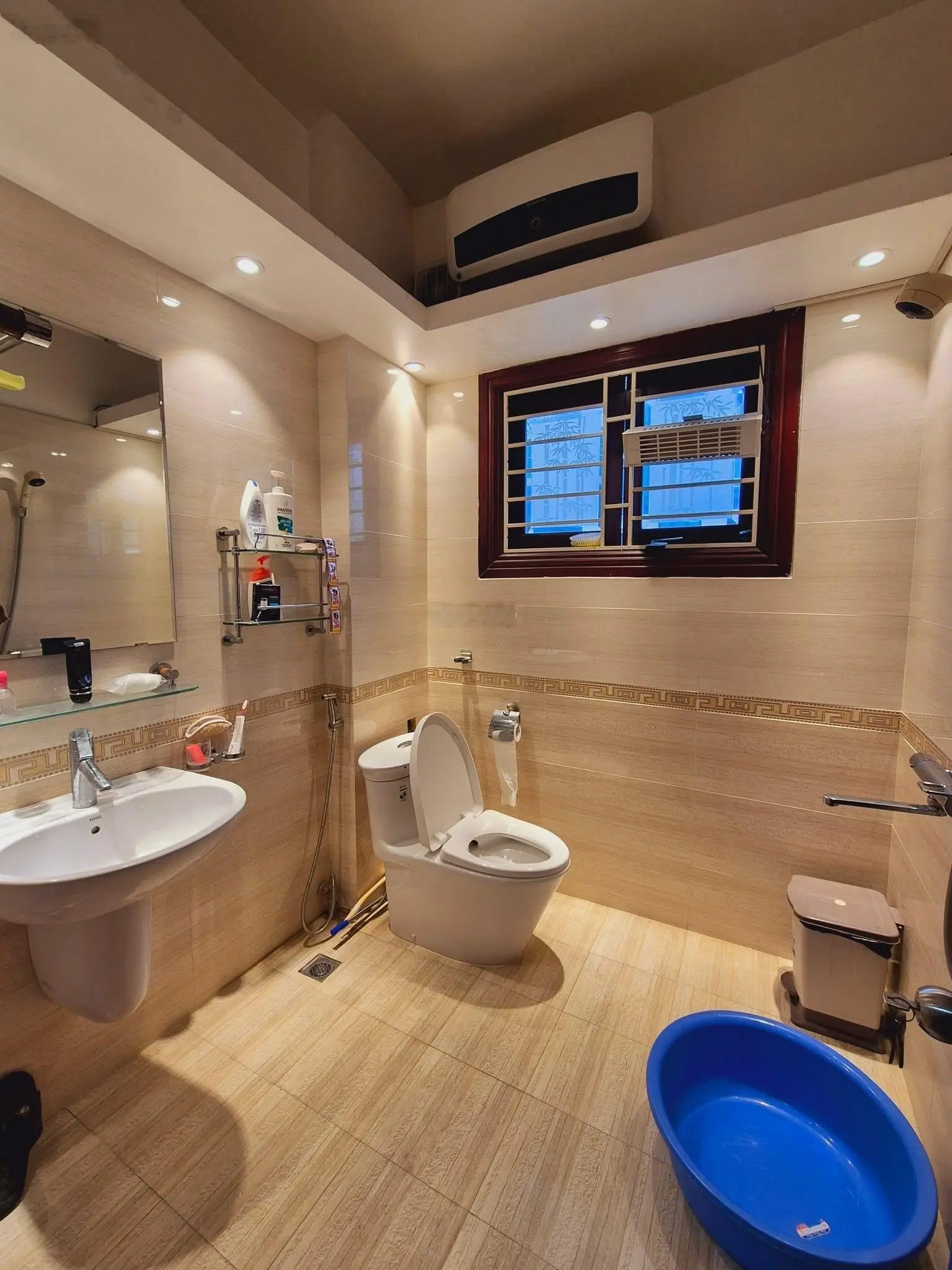 Nhà trong mơ phân lô Nguyễn Chí Thanh ôtô đỗ cửa, cách phố 30m DT 51m2, 5tầng, MT 6m, giá 18,8tỷ