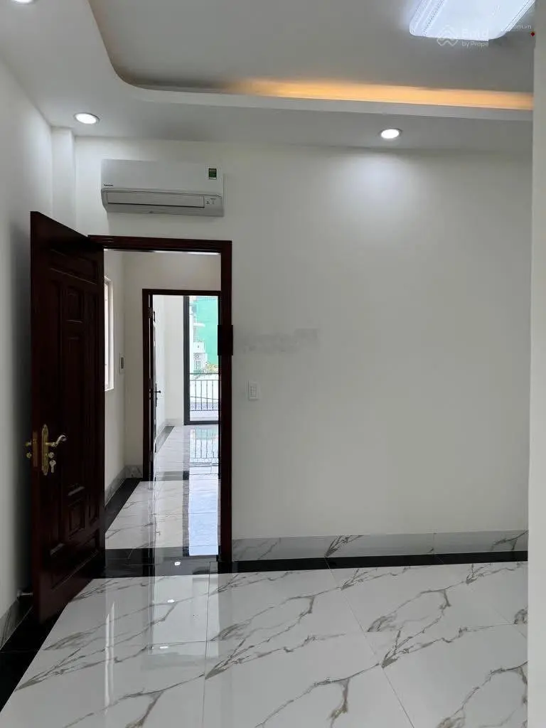 Nhà đẹp vuông vức - 66m2 - 5,2x13m - Ngay Đầm Sen, Hoà Bình - Chỉ 10 tỷ TL