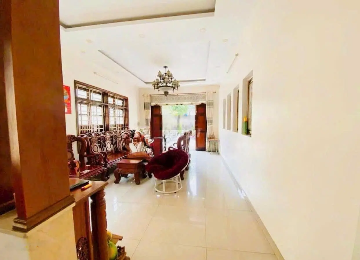 Bán nhà mặt tiền Đường 61, Phước Long B, Thành Phố Thủ Đức. Dt: 340m2/34 tỷ