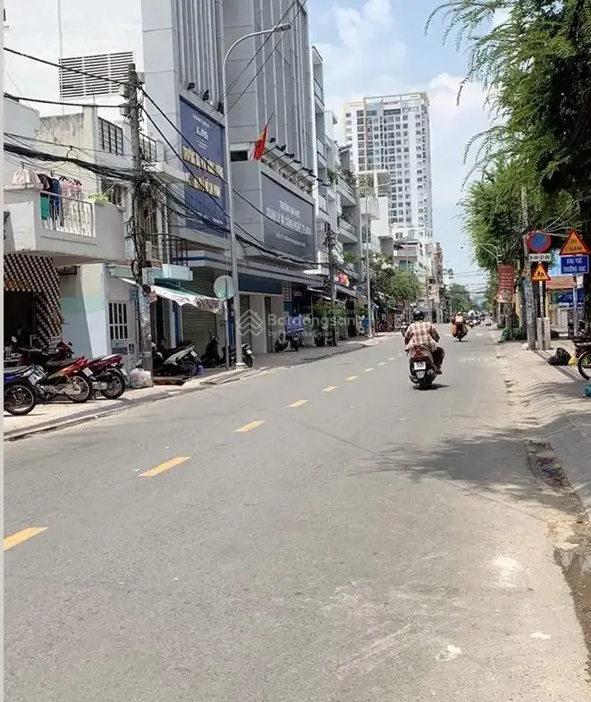 Nhà MTKD ngay khu Bình Tây Chợ Lớn - 2 oto nằm nhà - 4x22m - 15,3 tỷ