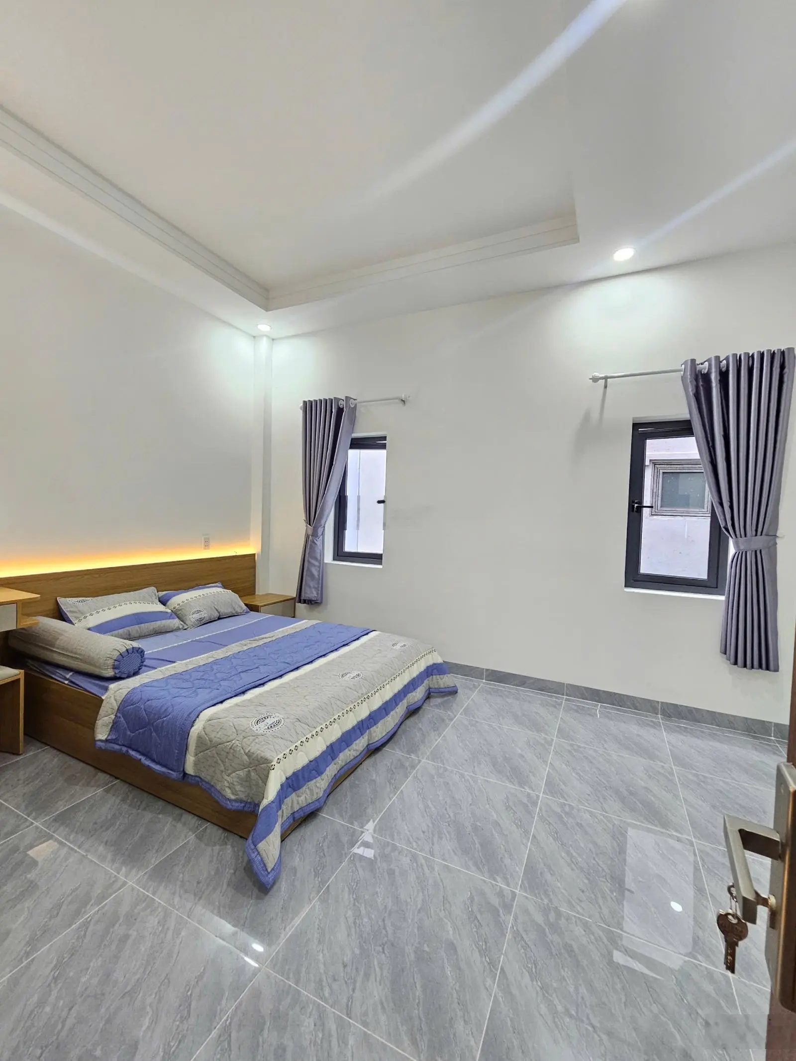 Nhà hoàn công KDC đồng bộ, cách DT743 chỉ 300 m. Đường 12m thông