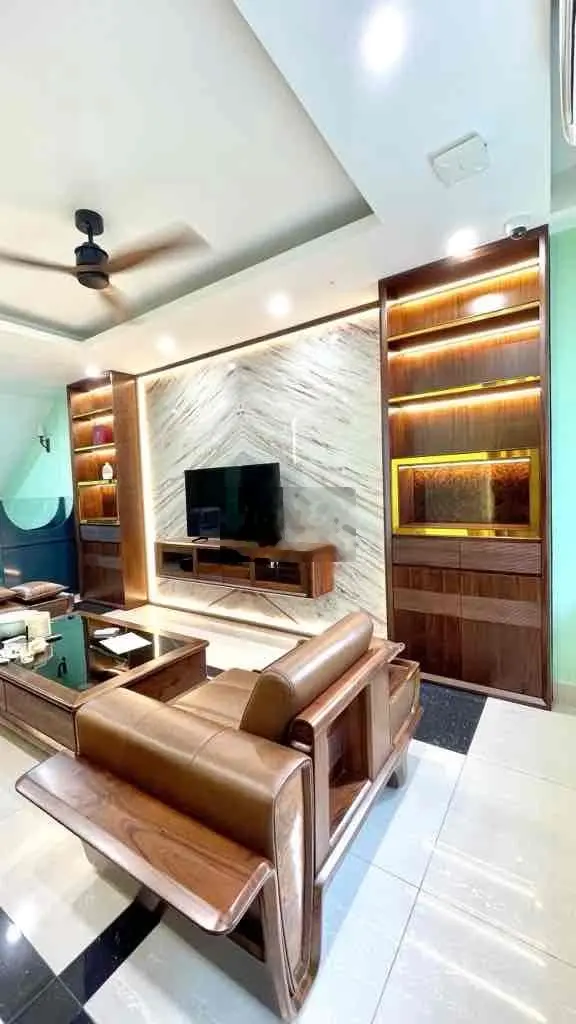 Bán nhà-ô tô 7 chỗ vào nhà-thang máy-cách cầu trắng 200M 8.6 tỷ