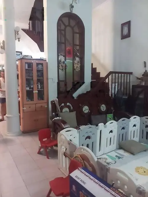 Bán đất tặng nhà 2 tầng ô tô vào nhà Hoàng Văn Thái - Thanh Xuân 110m2, MT 6m, giá 24 tỷ