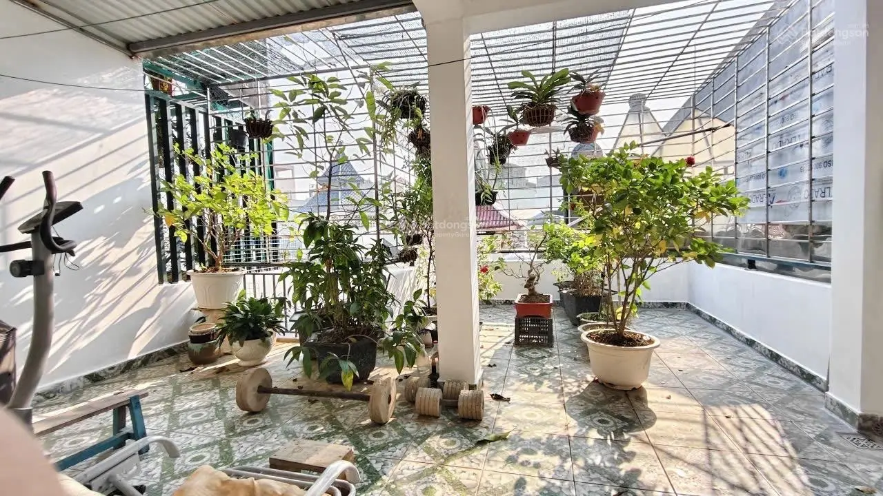 Chính chủ bán nhà đẹp 4 tầng mái bằng, đường Dân Lập