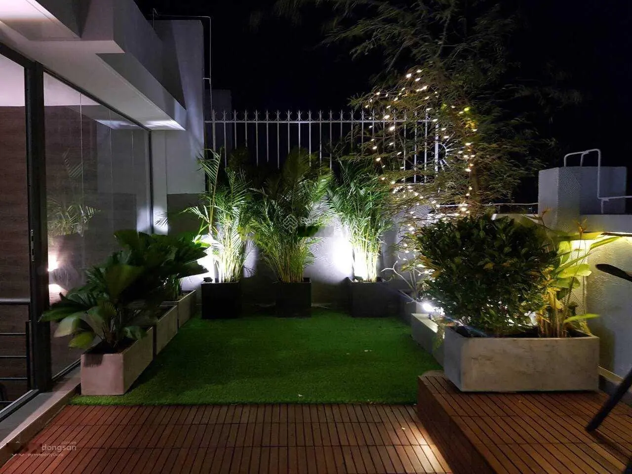 Bán căn hộ sân vườn Riverside Residence sân vườn giá rẻ DT 195m2 giá 10 tỷ liên hệ: 0912 976 ***