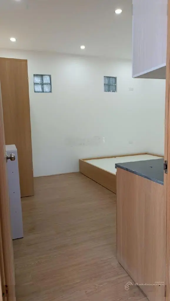 Nhà phố đại la, 6 tầng đẹp mới ở ngay , gần phố
