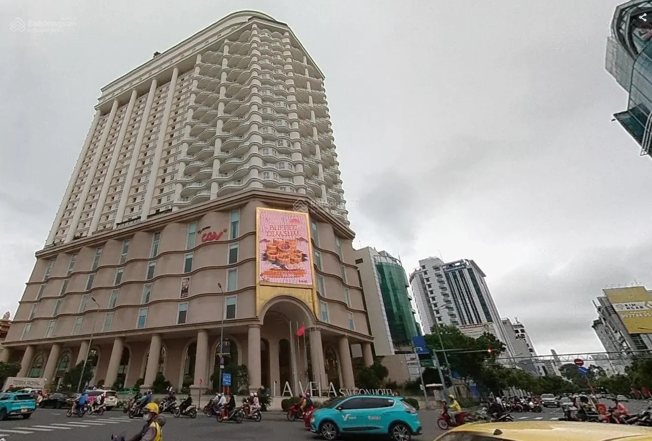 Bán nhà khu vip q.3 nam kỳ khởi nghĩa - 4 tầng - 4 phòng ngủ - bãi đậu oto - khu spa, thẩm mỹ viện