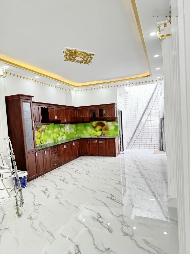 Sau Gigamall, Khu Dân Cư Thành Ủy, Thủ Đức Nhà 4 lầu-4.5x20 90M2240m2 sàn chỉ 8.45 tỷ - Xe hơi 8m