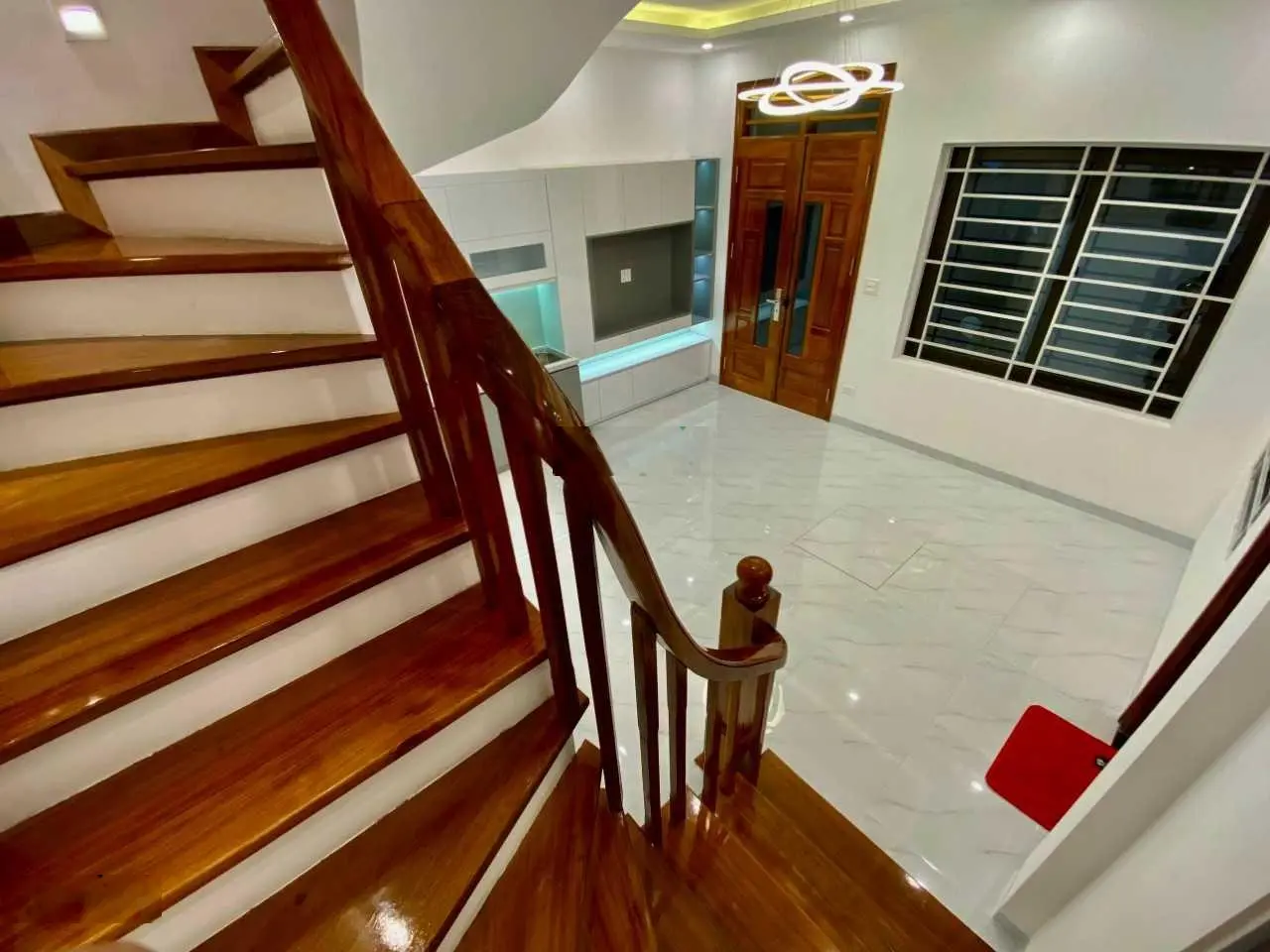 Hiếm Tây Hồ, phố Võng Thị - view Hồ Tây, gần ôtô, 36m2 chỉ hơn 6 tỷ