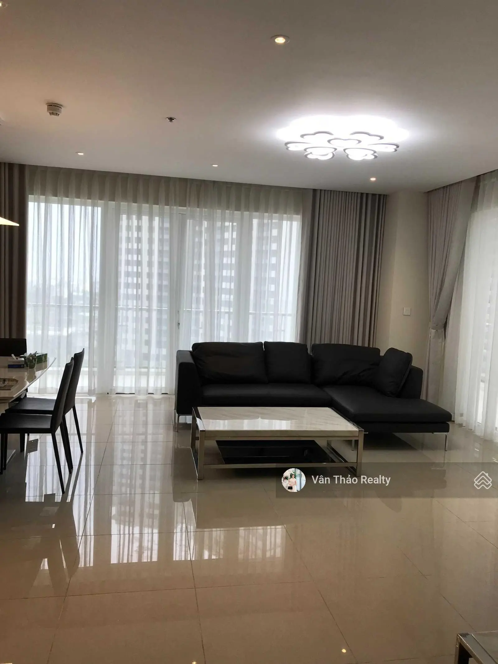 (Duplex 200m2 - giá siêu tốt) Bán căn Duplex 4PN - Đã có sổ hồng - ngay Đảo Kim Cương Quận 2