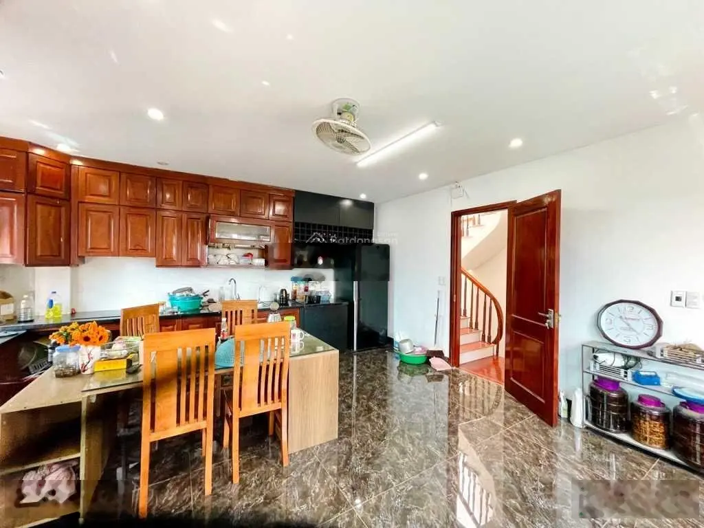 Bán nhà vũ tông phan dt35-40m2 mt6m 5 tầng 4 ngủ đầy đủ công năng nhà rất đẹp lô 2 mặt góc