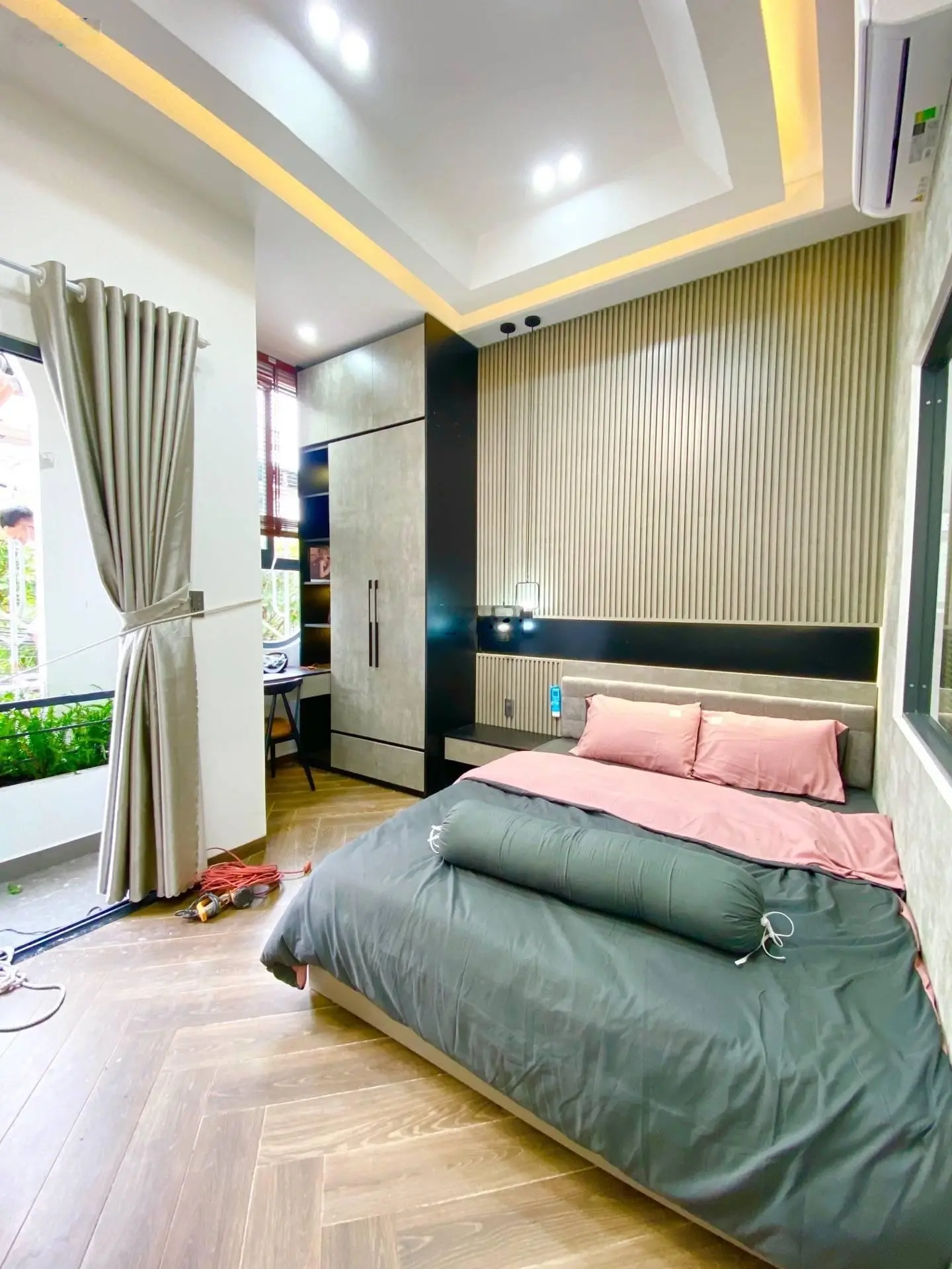 SỐC! Nhà mới 80m2 ngay Nguyễn Thái Sơn, Gò Vấp giá chốt 3tỷ700. Có hồ bơi trong nhà. 5PN. SHR. HXH