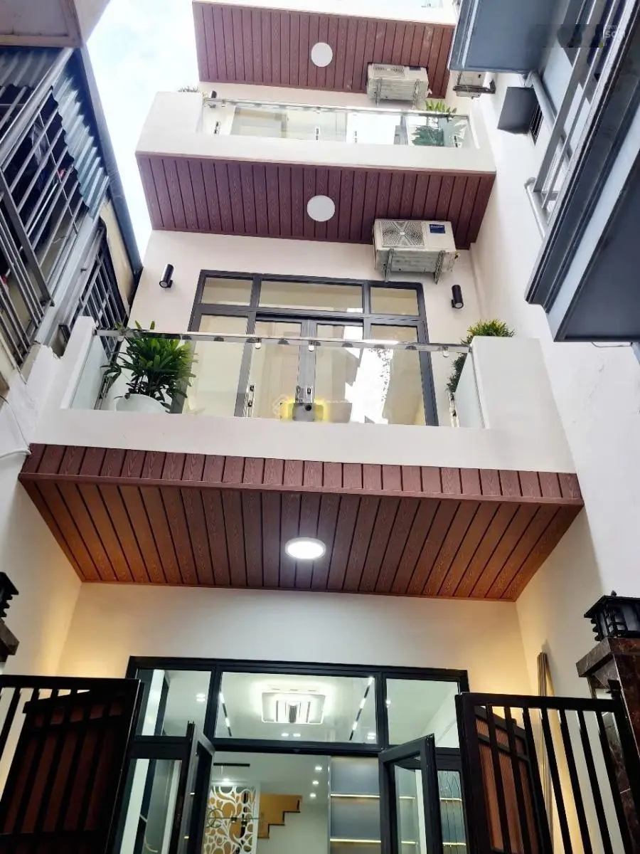 Bán nhà Đội Cấn, nhà đẹp ở ngay full nội thất 39m2, MT3,5m, nhỉnh 9tỷ, ngõ rộng, thoáng, gần phố