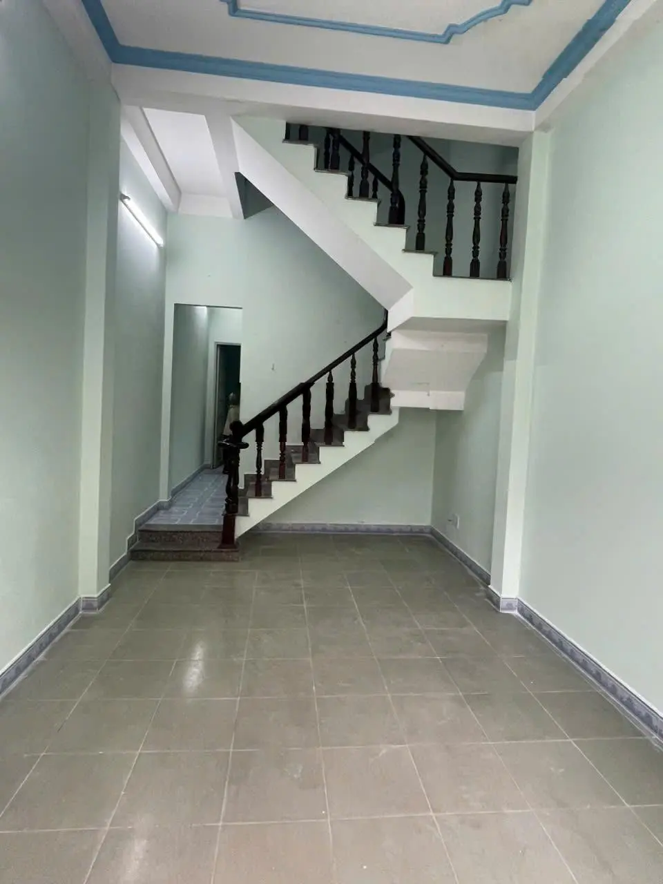 Bán nhà hẻm XH thông, Phường Tân Sơn Nhì DT 3.5x17m 2 tấm giá 5.35 tỷ TL