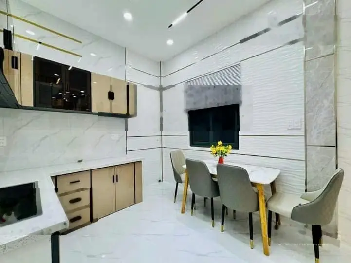 BÁN NHÀ,GIÁ RẺ,NHÀ ĐẸP! hẻm xe hơi Đ.Lê Thị Bạch Cát,Quận 11,Giá:1tỷ970,DT:35,5m2.SHR.LH:0906 527 ***