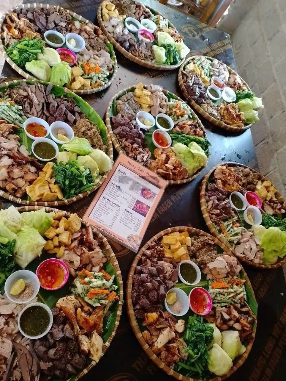 Bán Homestay xinh đẹp có 5 căn bungalow 2 nhà đất kiểu Mông đang kinh doanh hiệu quả
