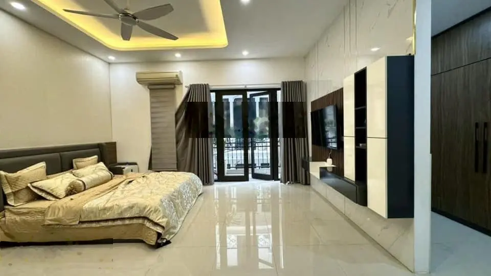 Chính chủ bán nhà phân lô ngõ 106 phố Chùa Láng 45m2x4 tầng, giá 9,9 tỷ. LH 0983814882