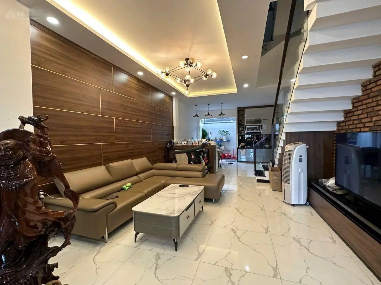 Cần tiền bán nhà đẹp 3 tầng tại khu đô thị Hà Quang 2 lh 0762 111 *** để xem nhà và có giá tốt nhất